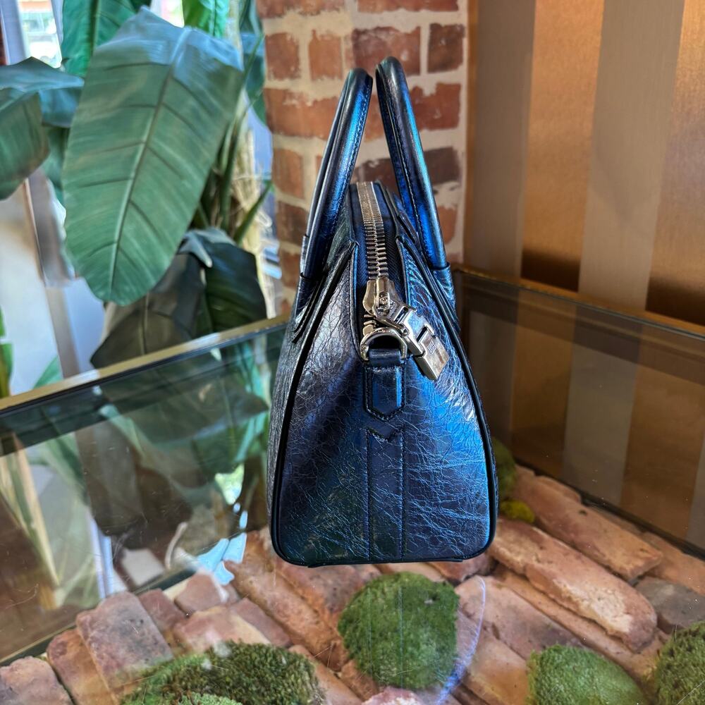 GIVENCHY Mini Antigona Blue Metallic Handbag - Picture 4 of 5